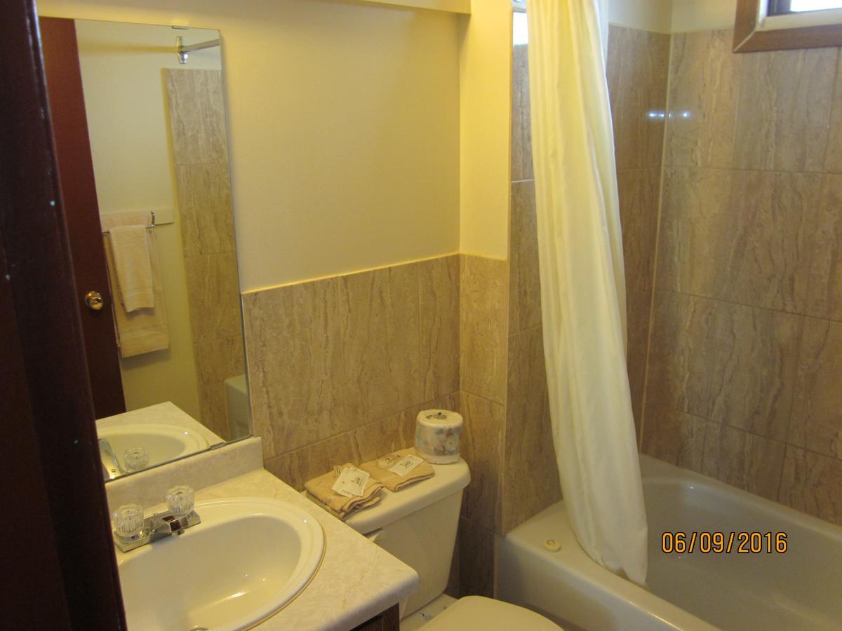Valleyview Motel Уильямс-Лейк Экстерьер фото