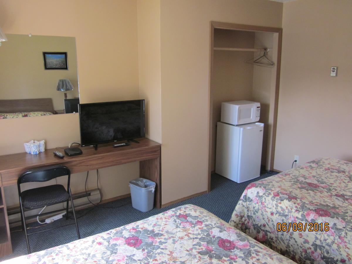 Valleyview Motel Уильямс-Лейк Экстерьер фото