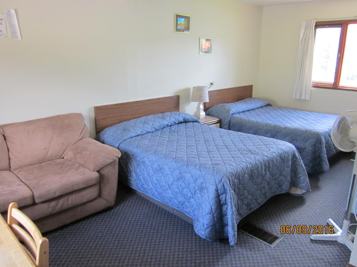 Valleyview Motel Уильямс-Лейк Экстерьер фото